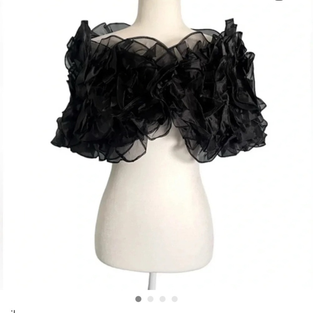 ilana Black Ruffled Chiffon Shawl
Wrap Caplet